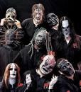 slipknot este o trupă de metal, �n des moines, iowa. actualii membri ai sunt: sid wilson, joey