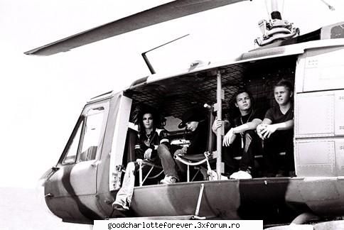 .:: tokio hotel through the monsoon ::.i'm staring broken door, there's nothing left here anymore.